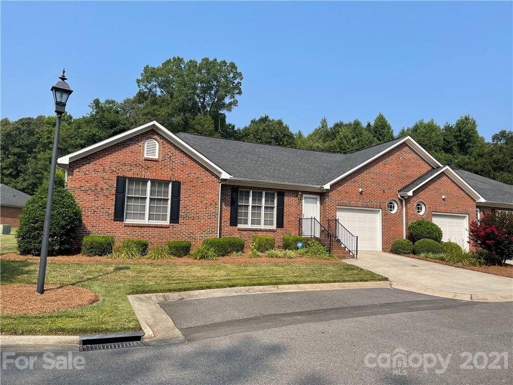 Property image 1 at 2211 Windsor Woods Drive, Gastonia, NC 28054