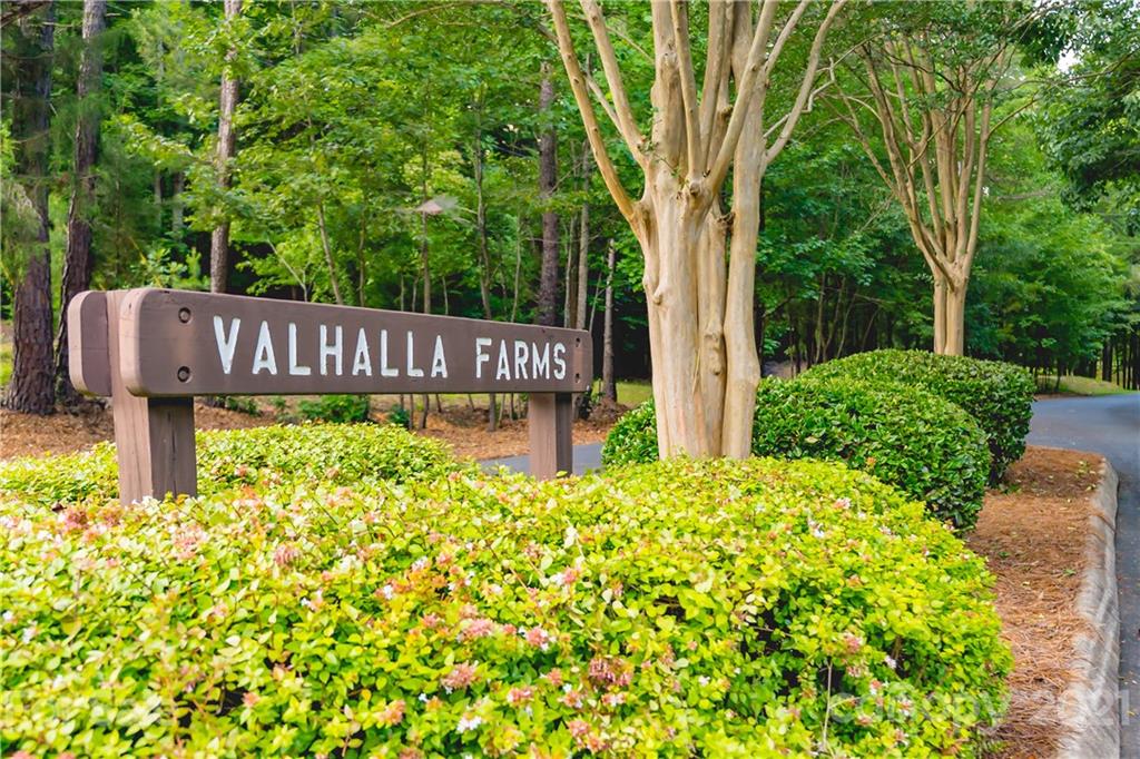 Property image 1 at 1 Viking Drive, Waxhaw, NC 28173