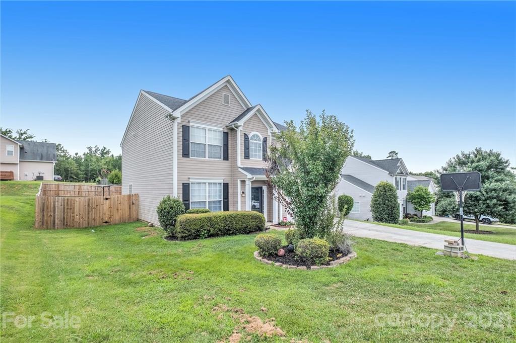 Property image 1 at 5915 Firethorne Lane, Concord, NC 28025