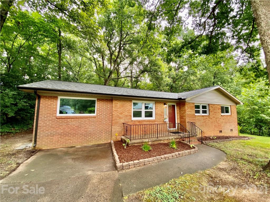 Property image 1 at 1821 Oakhurst Drive, Shelby, NC 28152