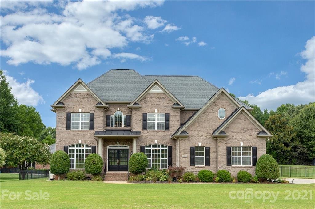 Property image 1 at 7233 Mcewen Place, Mint Hill, NC 28227