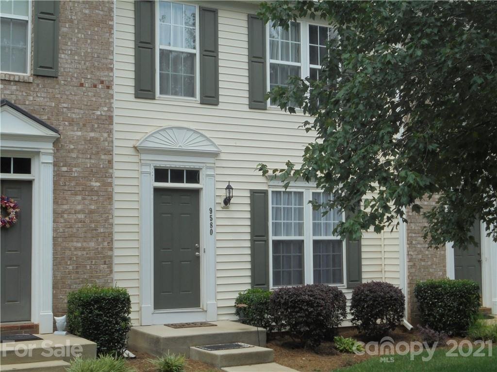 9580 Blossom Hill Drive