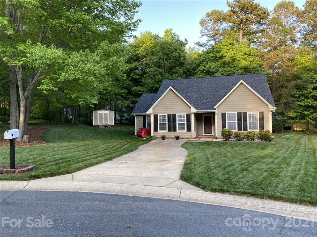 Property image 1 at 192 Valleybrook Drive, Denver, NC 28037