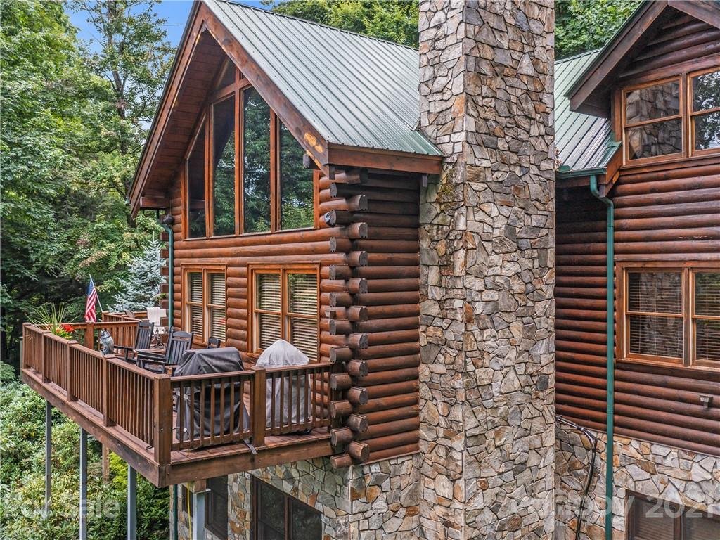 Property image 1 at 364 Deer Trail Drive, Burnsville, NC 28714