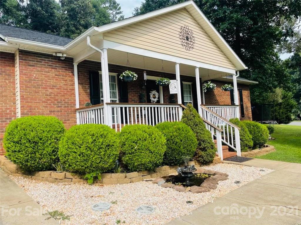 Property image 1 at 1868 Redberry Lane, Conover, NC 28613