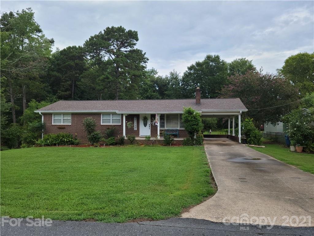 Property image 1 at 1513 36th Avenue, Hickory, NC 28601
