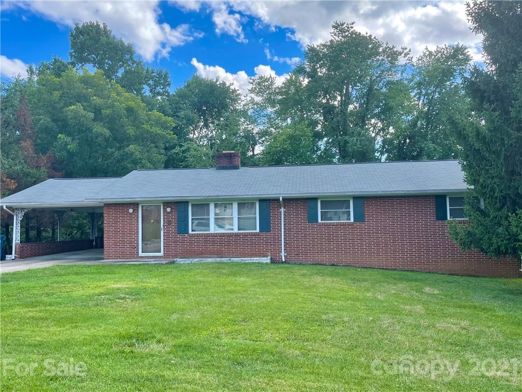 Property image 1 at 2112 15th Avenue, Hickory, NC 28601