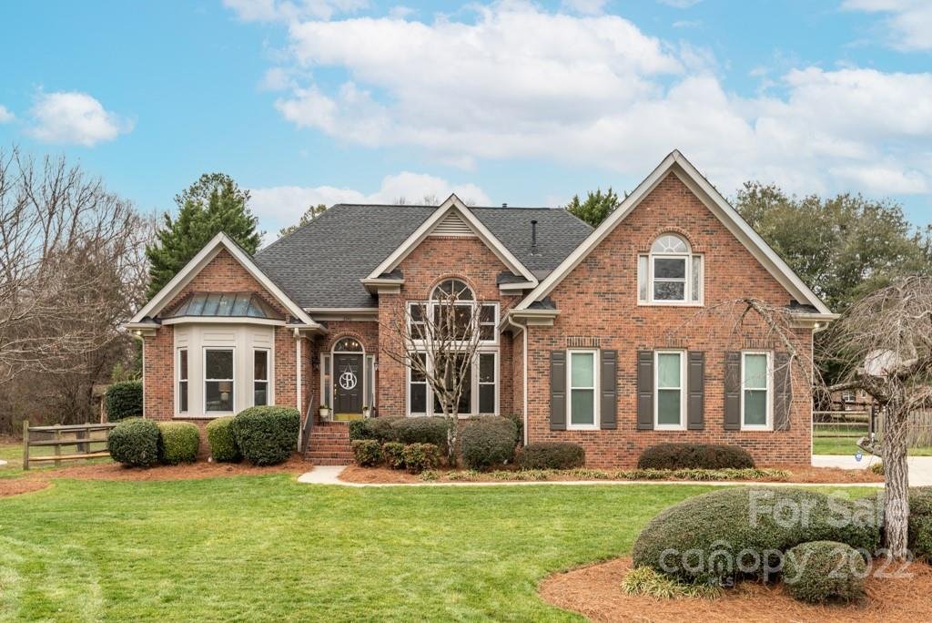 Property image 1 at 6540 Shaftesbury Road, Charlotte, NC 28270