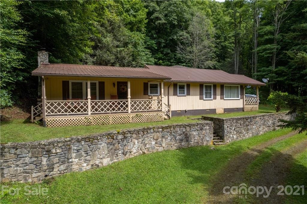 Property image 1 at 51 Mohican Lane, Maggie Valley, NC 28751