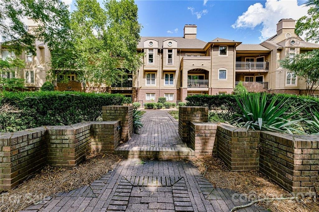 Property image 1 at 1109 E Morehead Street, Charlotte, NC 28204