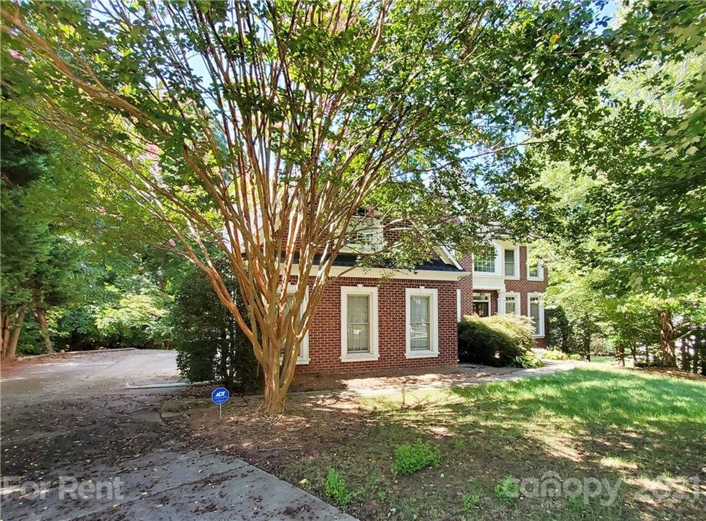 Property image 1 at 11805 Prestmoor Court, Charlotte, NC 28262