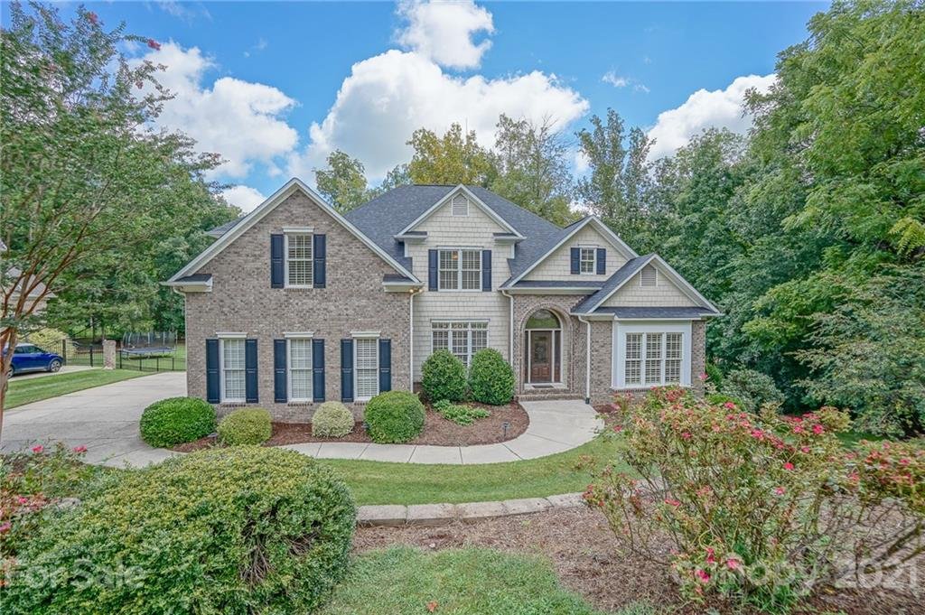 Property image 1 at 6314 Fox Chase Drive, Davidson, NC 28036