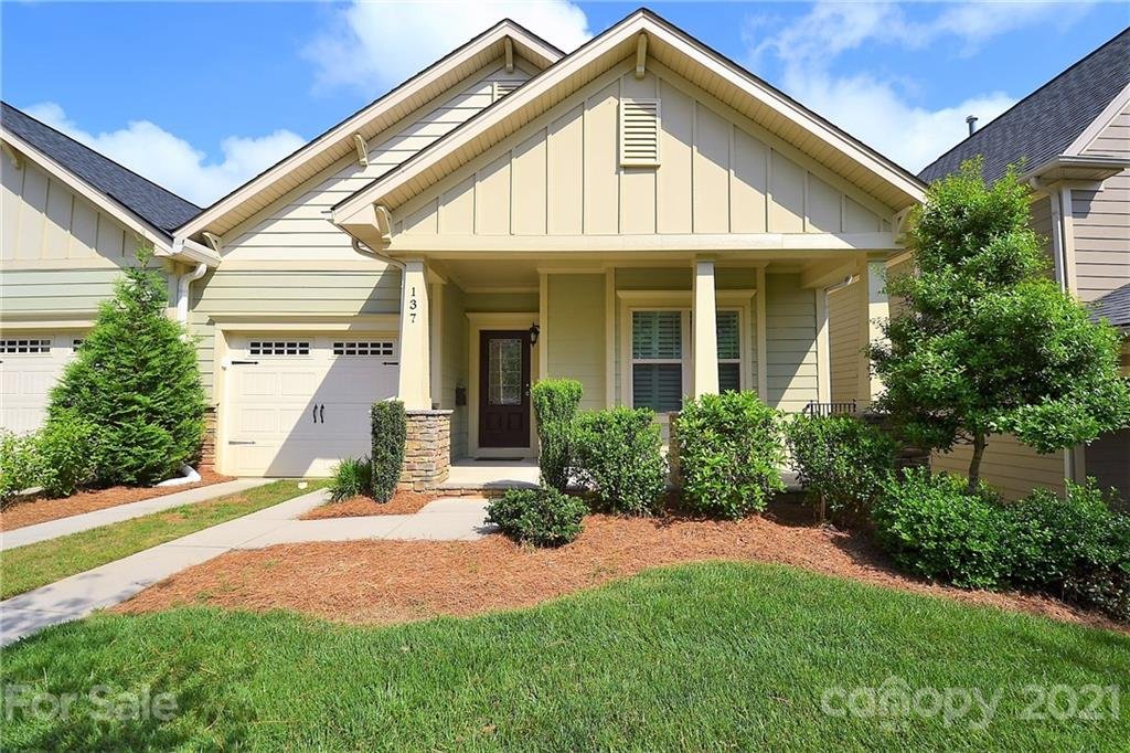 Property image 1 at 137 Aztec Circle, Mooresville, NC 28117