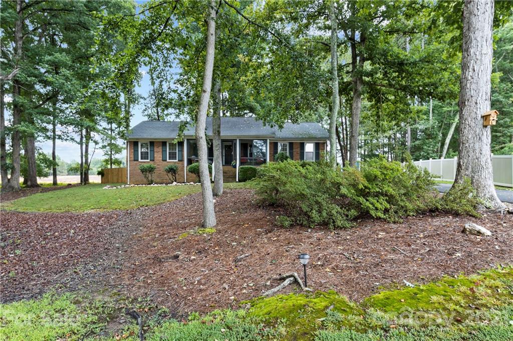 2215 Knollgate Drive