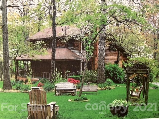 715 White Oaks Circle