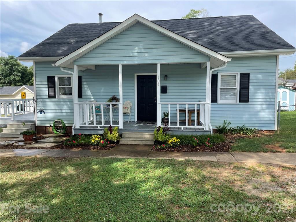 Property image 1 at 104 Madora Street, Mount Holly, NC 28120