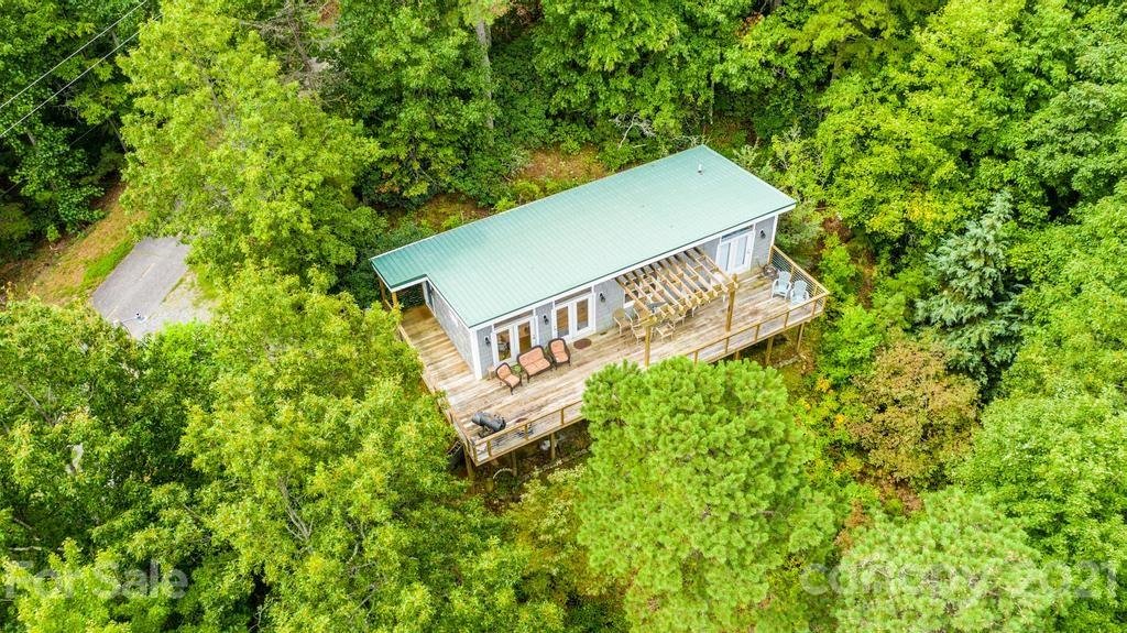 Property image 1 at 6059 Tommys Trail, Connelly Springs, NC 28612