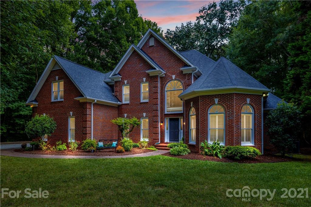 Property image 1 at 9036 Ranchview Court, Matthews, NC 28104