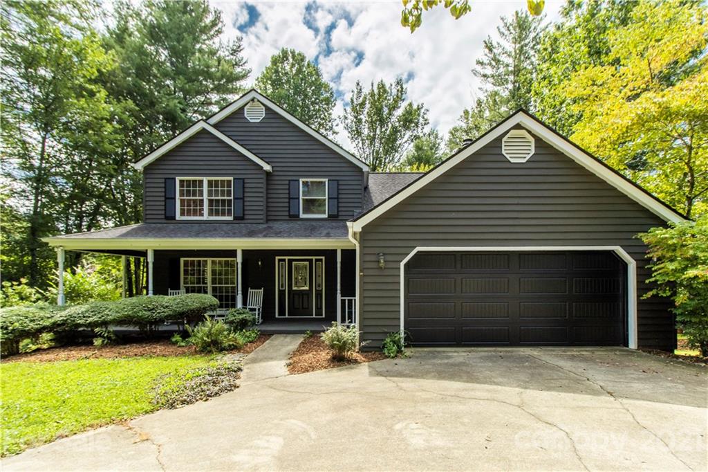 Property image 1 at 212 Deerpath Lane, Hendersonville, NC 28739