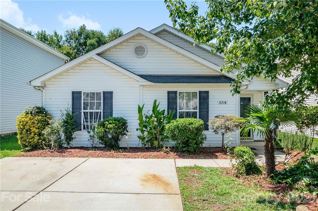 Property image 1 at 5716 Henderson Oaks Drive, Charlotte, NC 28269