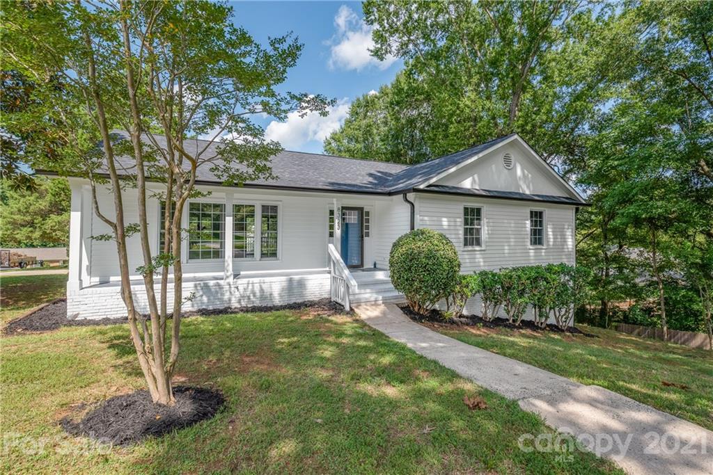 Property image 1 at 8323 Cliffside Drive, Charlotte, NC 28270