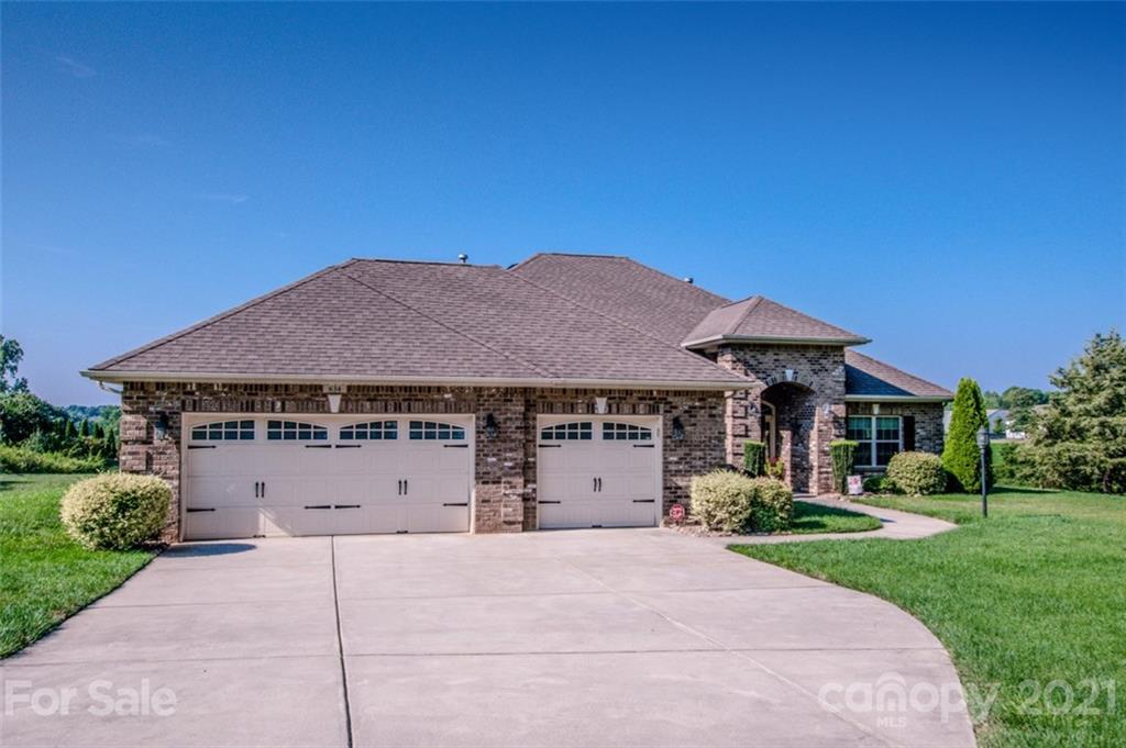 Property image 1 at 634 Houston Road, Troutman, NC 28166