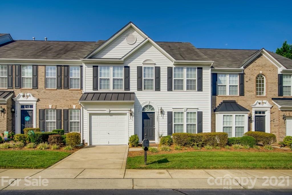 Property image 1 at 13621 Waterplace Lane, Charlotte, NC 28273