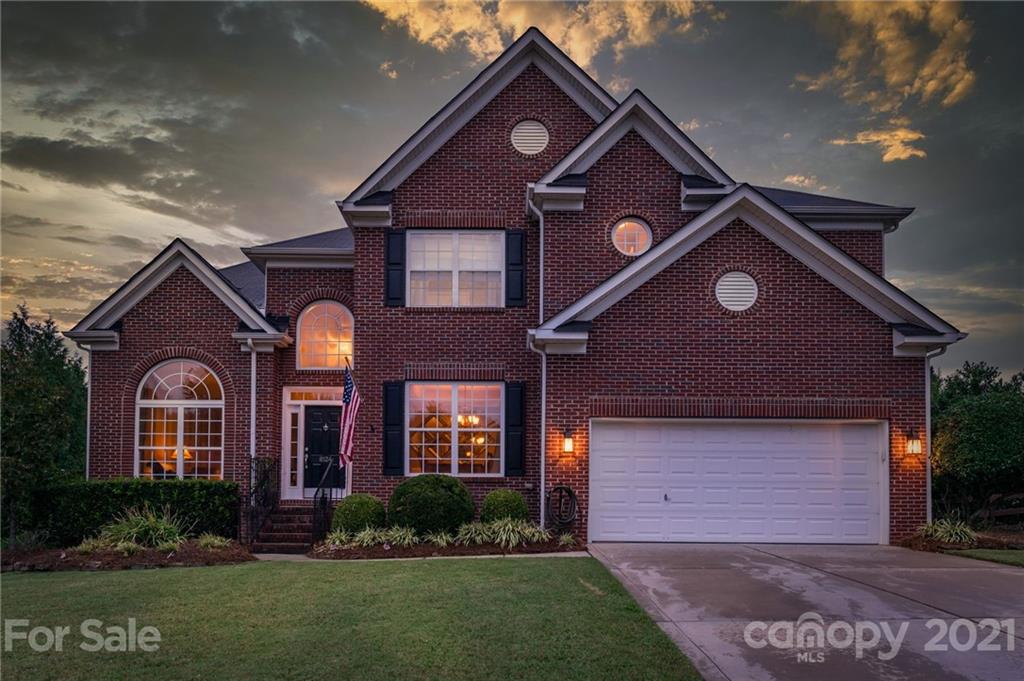 Property image 1 at 8124 Madrigal Court, Waxhaw, NC 28173