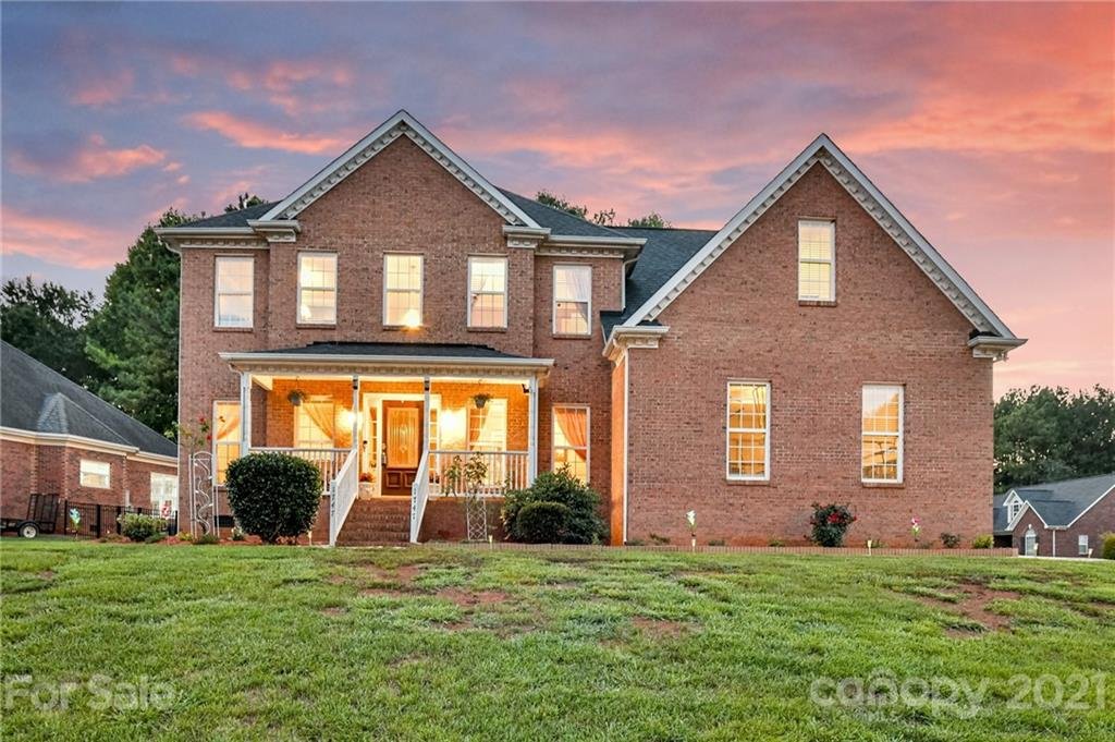 Property image 1 at 1747 Abbotsford Court, Gastonia, NC 28056