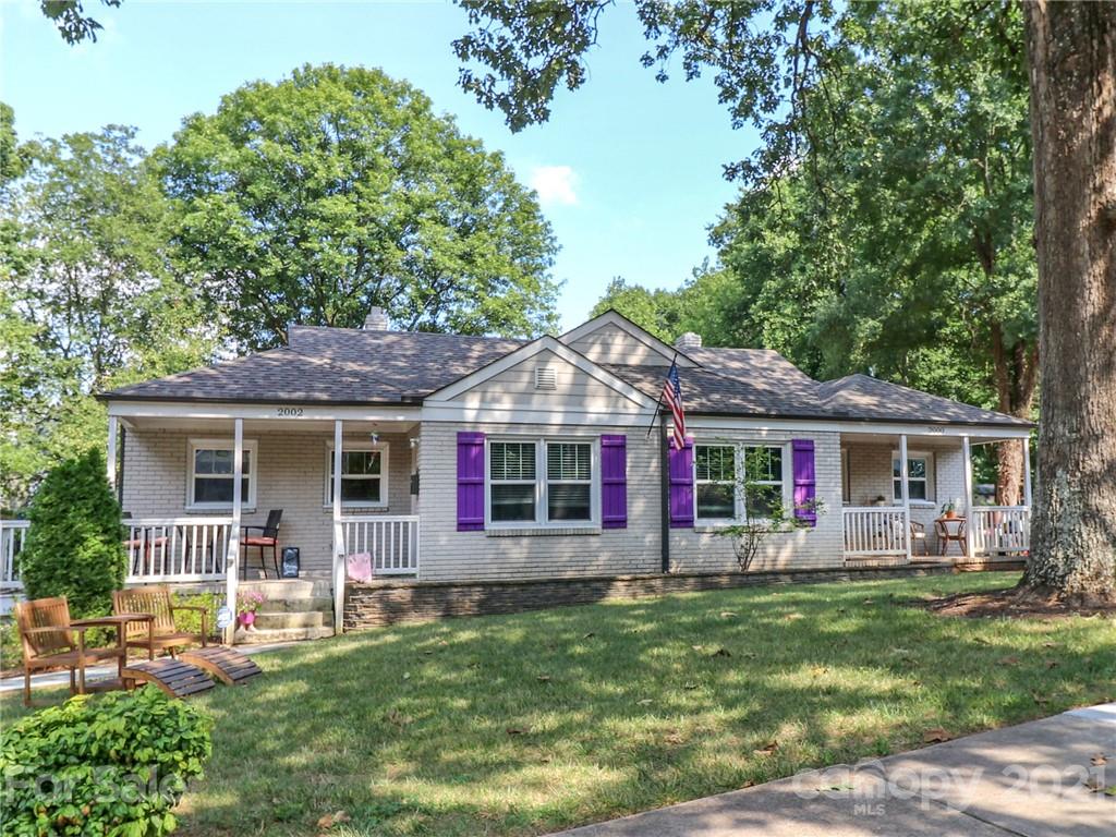 2000 2002 Union Street