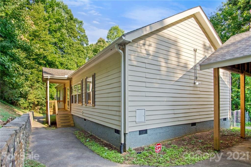 Property image 1 at 112 Hidden Meadow Drive, Candler, NC 28715