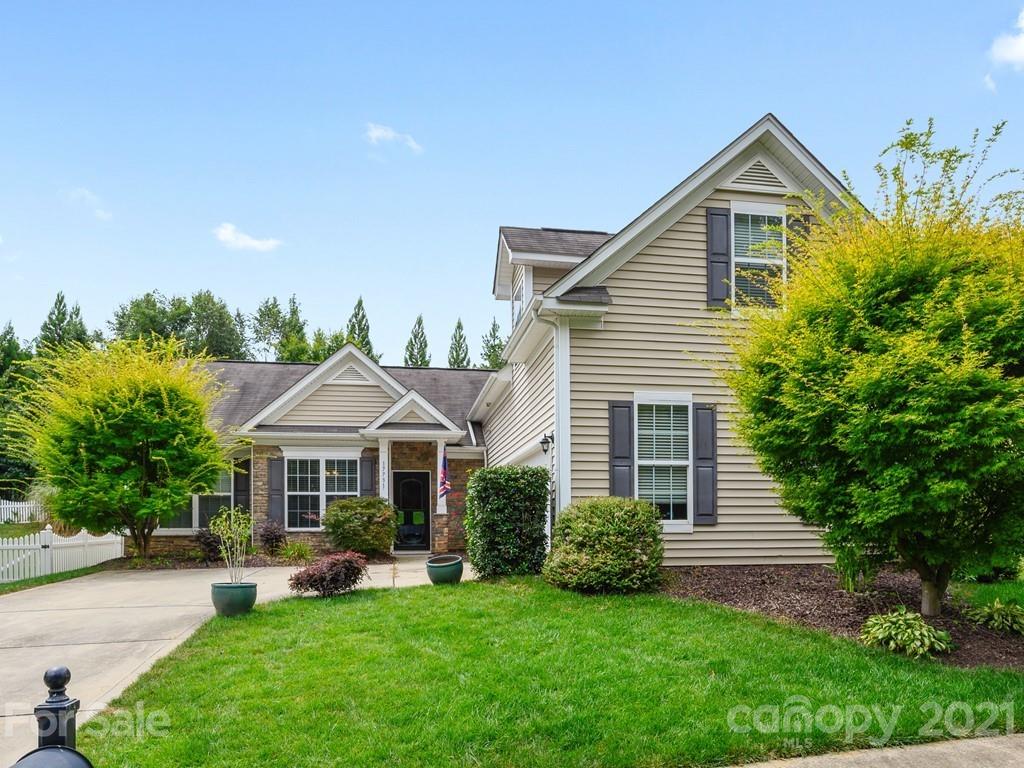 Property image 1 at 17731 Train Station Drive, Huntersville, NC 28078