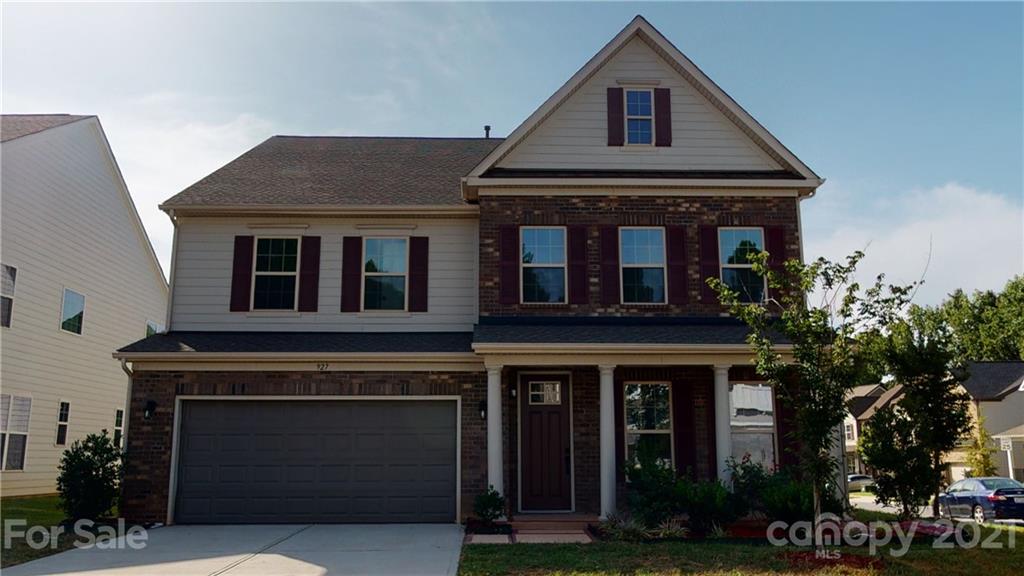 927 Ashton Oak Court