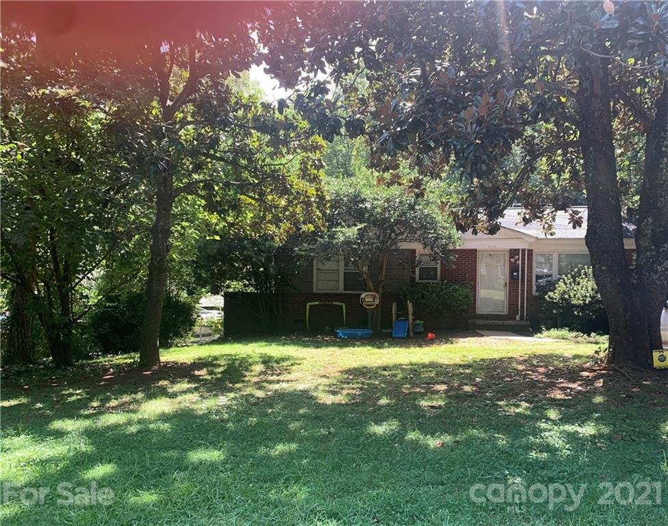 Property image 1 at 729 Pritchard Street, Charlotte, NC 28208