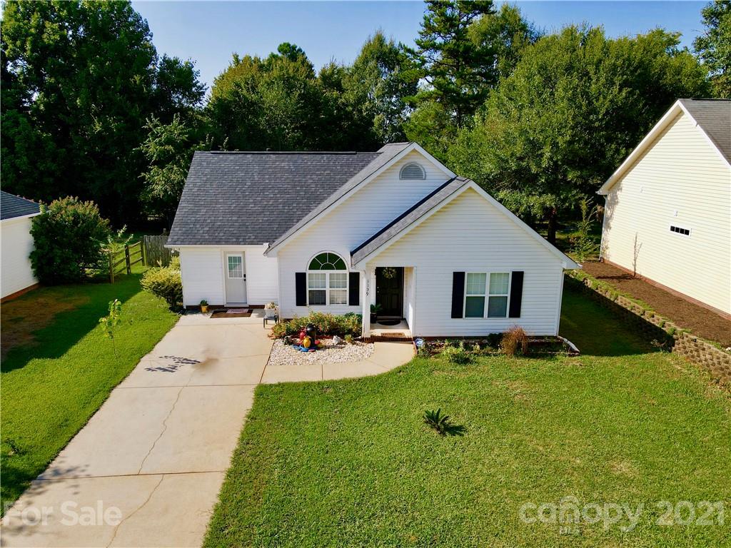 Property image 1 at 1139 Franklin Thomas Place, Charlotte, NC 28214