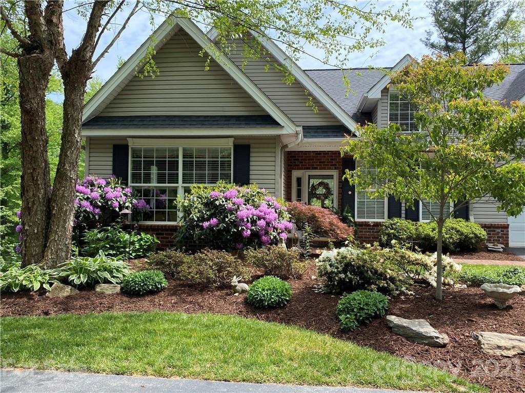 Property image 1 at 111 Poppy Lane, Asheville, NC 28803