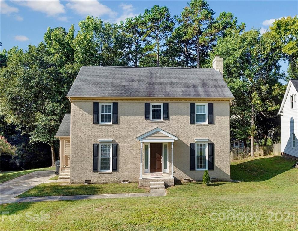 Property image 1 at 10809 Partridge Cross Lane, Charlotte, NC 28214