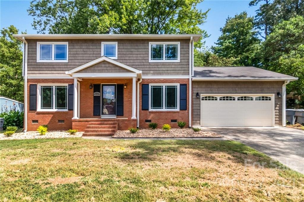 Property image 1 at 5907 Charing Place, Charlotte, NC 28211