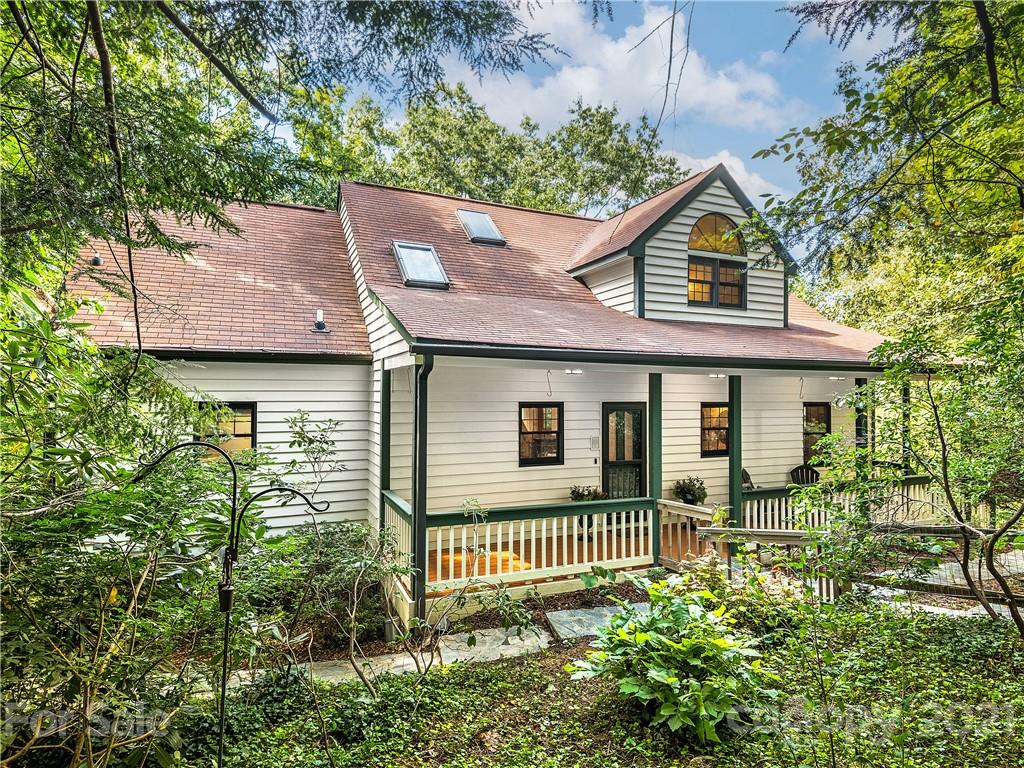 Property image 1 at 108 Welwyn Lane, Asheville, NC 28805