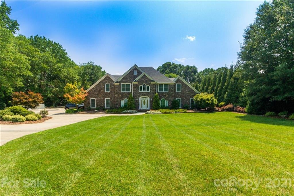 Property image 1 at 158 Oak Point Drive, Cherryville, NC 28021