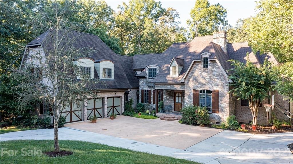 Property image 1 at 6040 Oxfordshire Road, Waxhaw, NC 28173