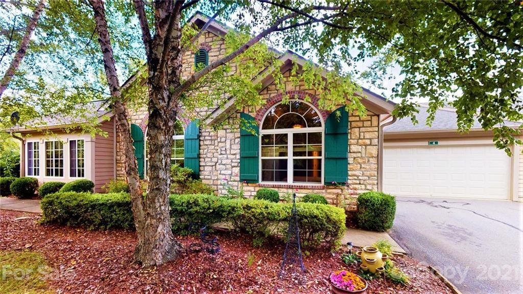 Property image 1 at 4 Mountain Meadow Circle, Weaverville, NC 28787