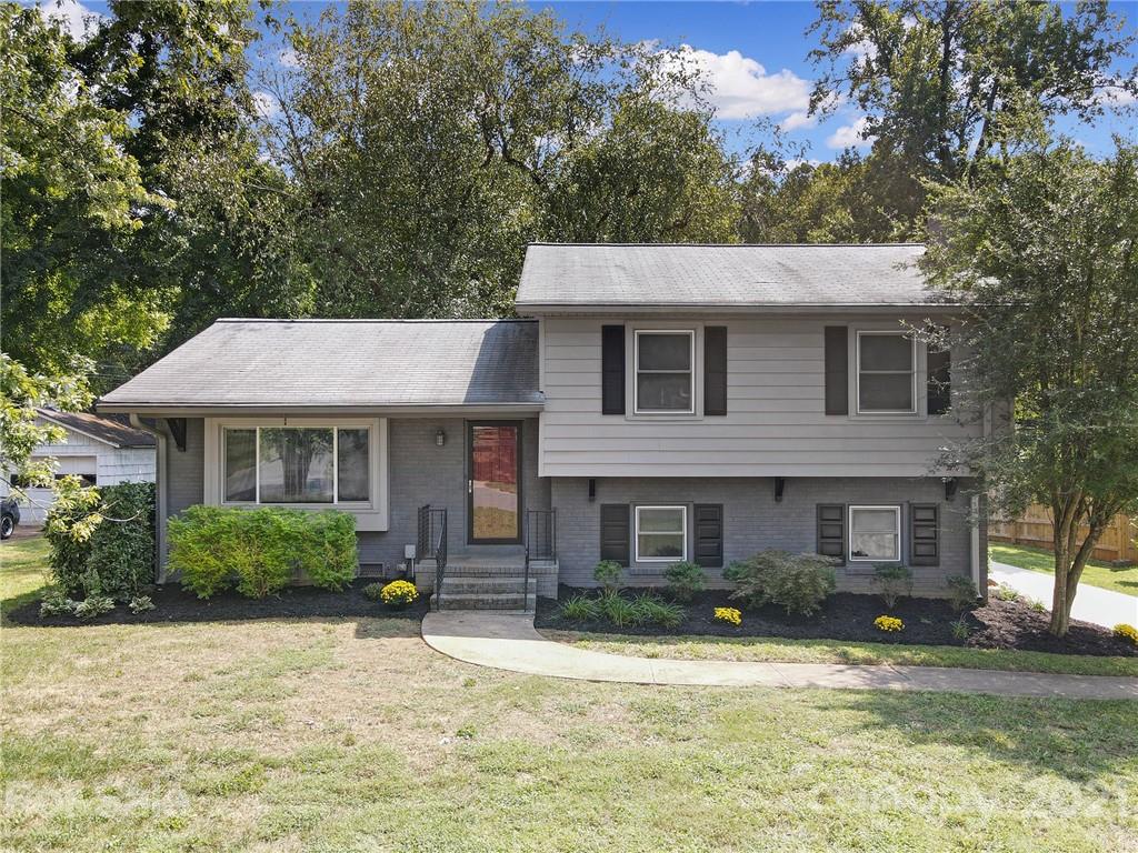 6301 Idlebrook Drive