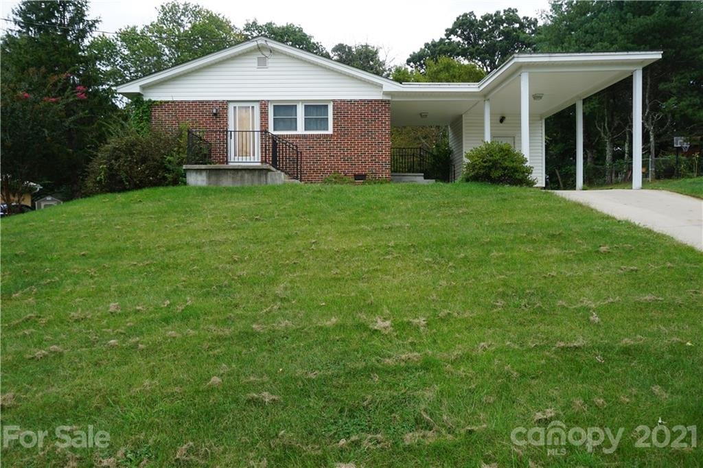 Property image 1 at 12 Pleasant Ridge Drive, Asheville, NC 28805