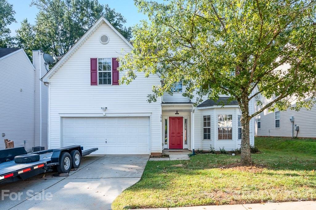 Property image 1 at 3810 Pauline Lane, Charlotte, NC 28216