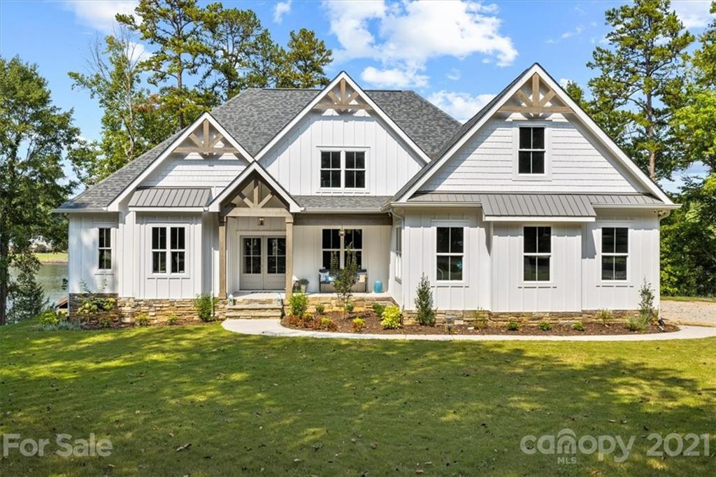 Property image 1 at 2513 Beacon Crest Lane, Clover, SC 29710