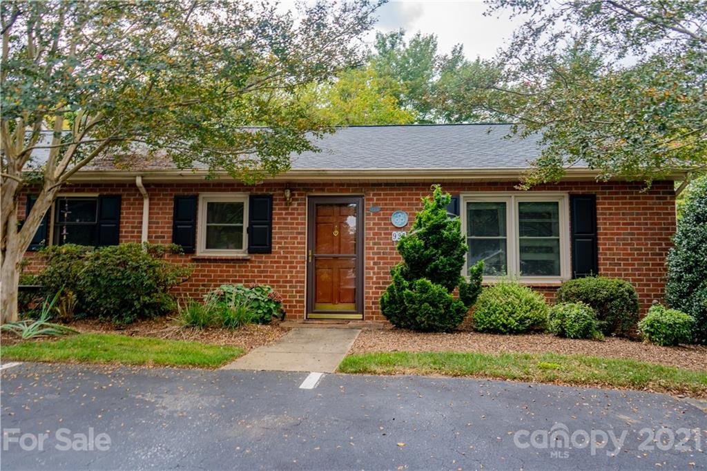 Property image 1 at 925 21st Avenue, Hickory, NC 28601