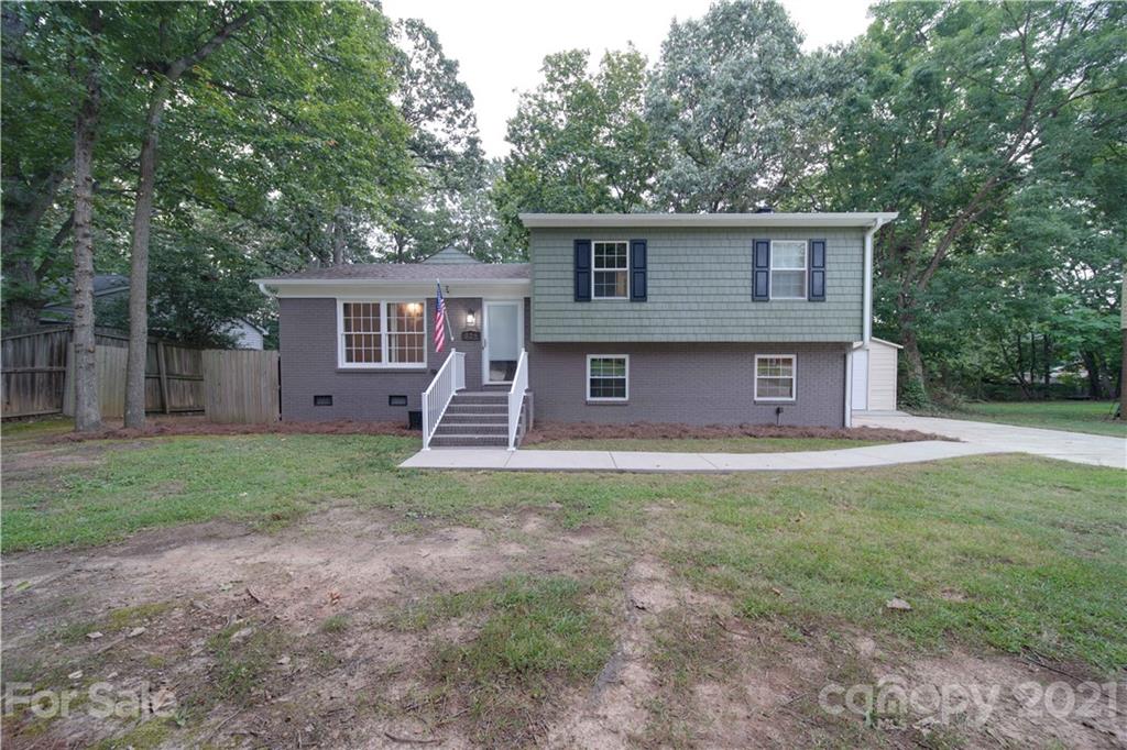 Property image 1 at 729 Forestbrook Drive, Gastonia, NC 28056