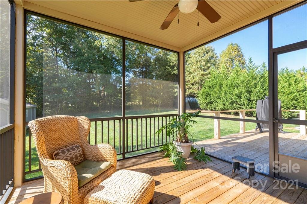 105 Bluff Meadow Lane