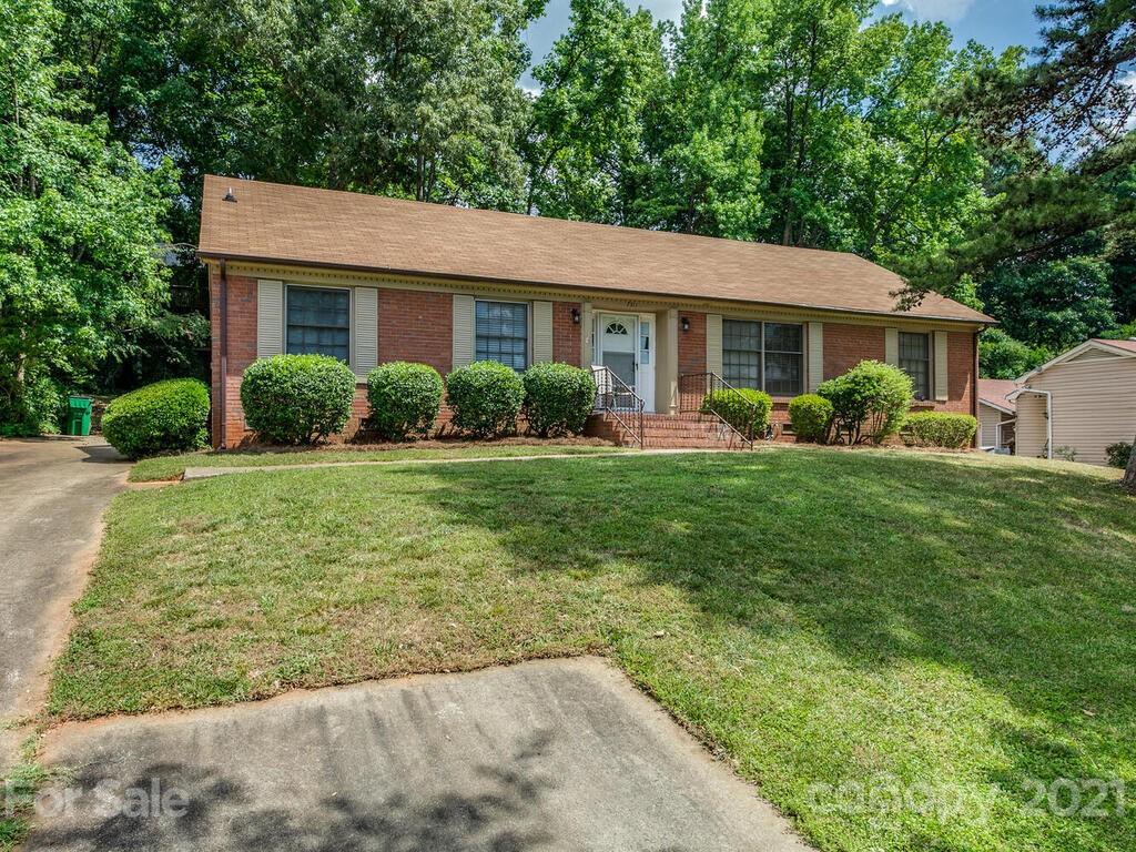 7311 Riding Trail Road